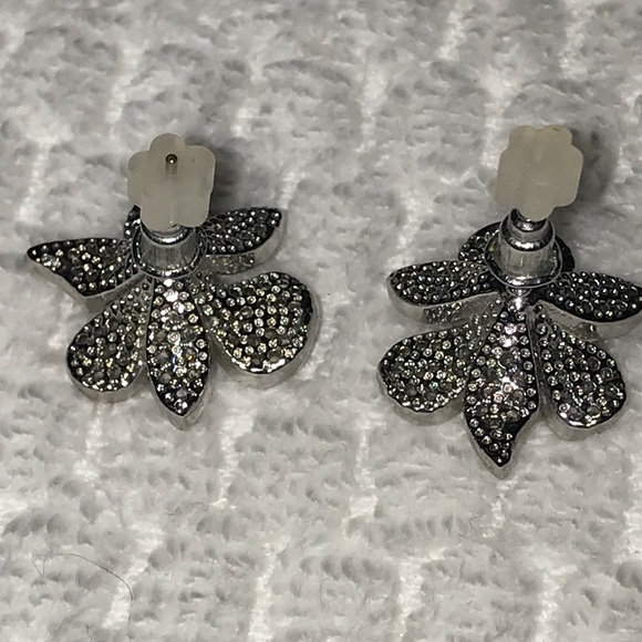 Silver rhinestone earrings - Picture 5 of 6